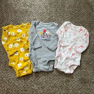 Long sleeve body suit bundle of 3